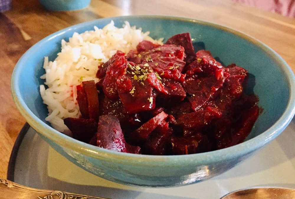 Rote-Bete-Möhren-Curry mit einem Hauch von Ingwer & Zimt