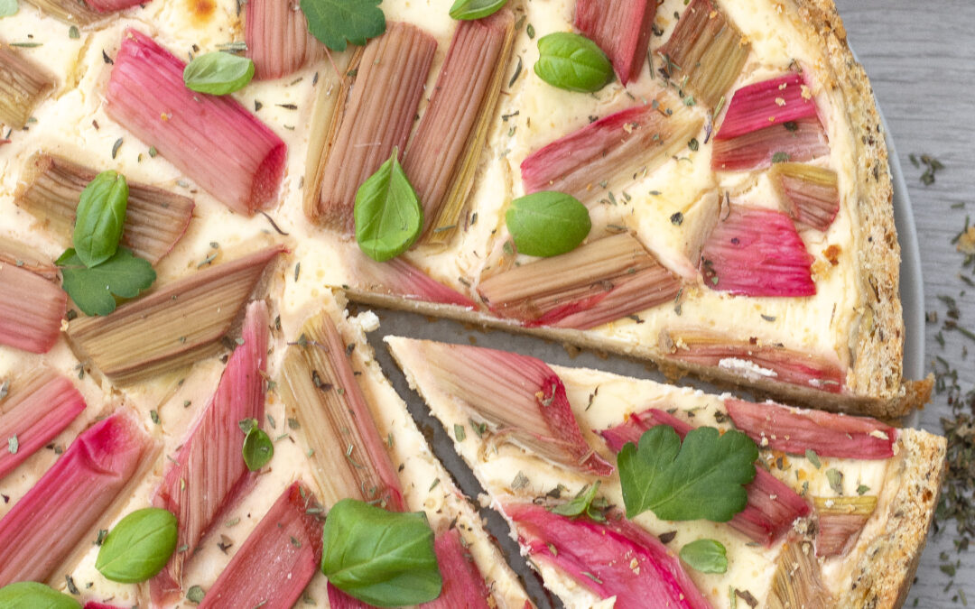 Herzhafter Rhabarber-Käsekuchen